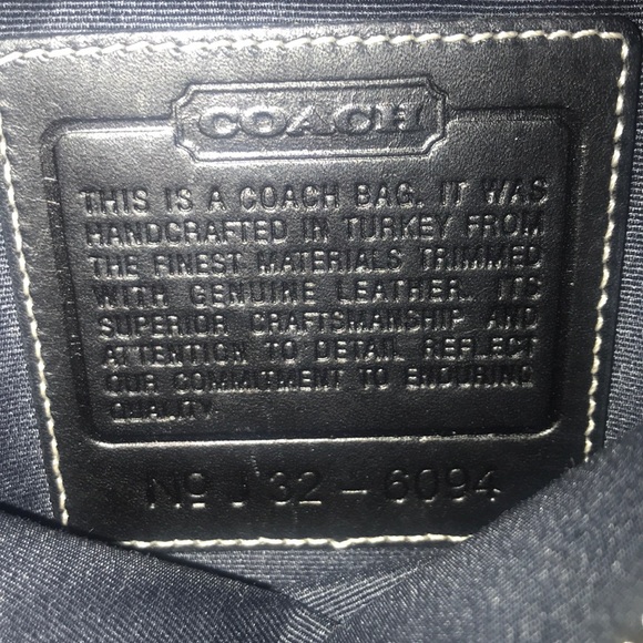 Small black Coach bag - Picture 5 of 5